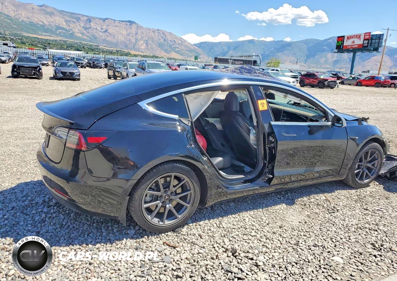 2018 Tesla Model 3 VIN:5YJ3E1EA8JF062691 - 3