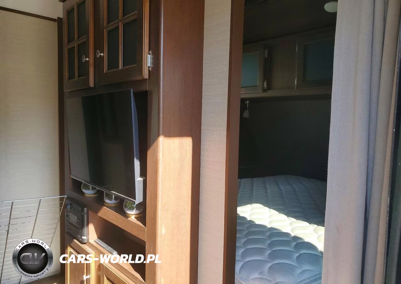 2015 Keystone Premier Camper VIN:4YDT22R22FD423796 - 9