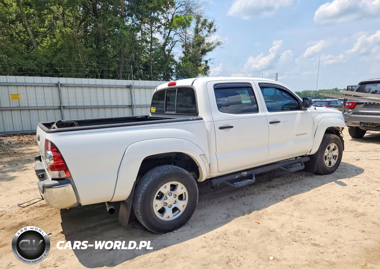 2015 Toyota Tacoma Double Cab Prerunner VIN:3TMJU4GN8FM179699 - 3