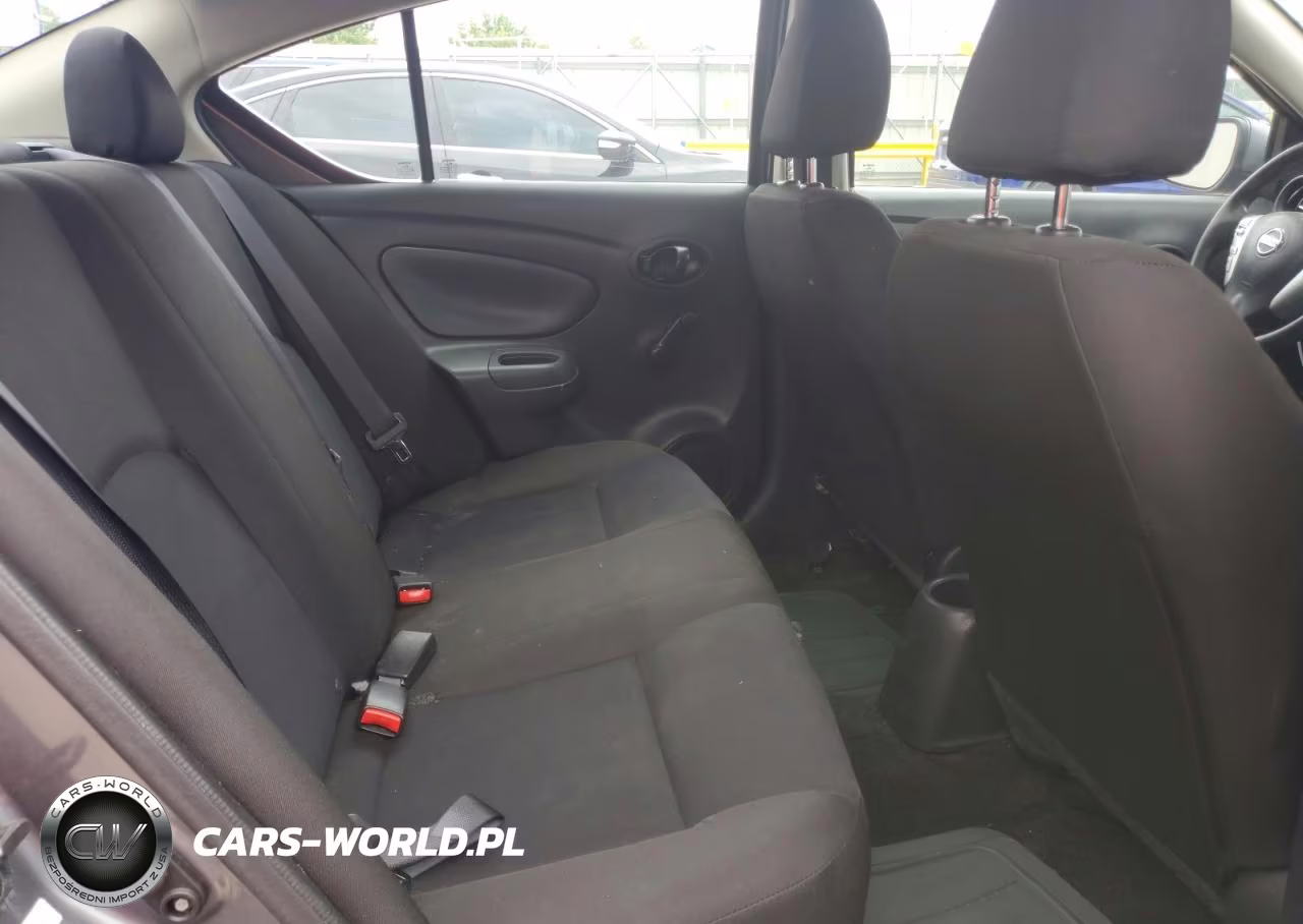 2018 Nissan Versa S VIN:3N1CN7AP6JL839516 - 10