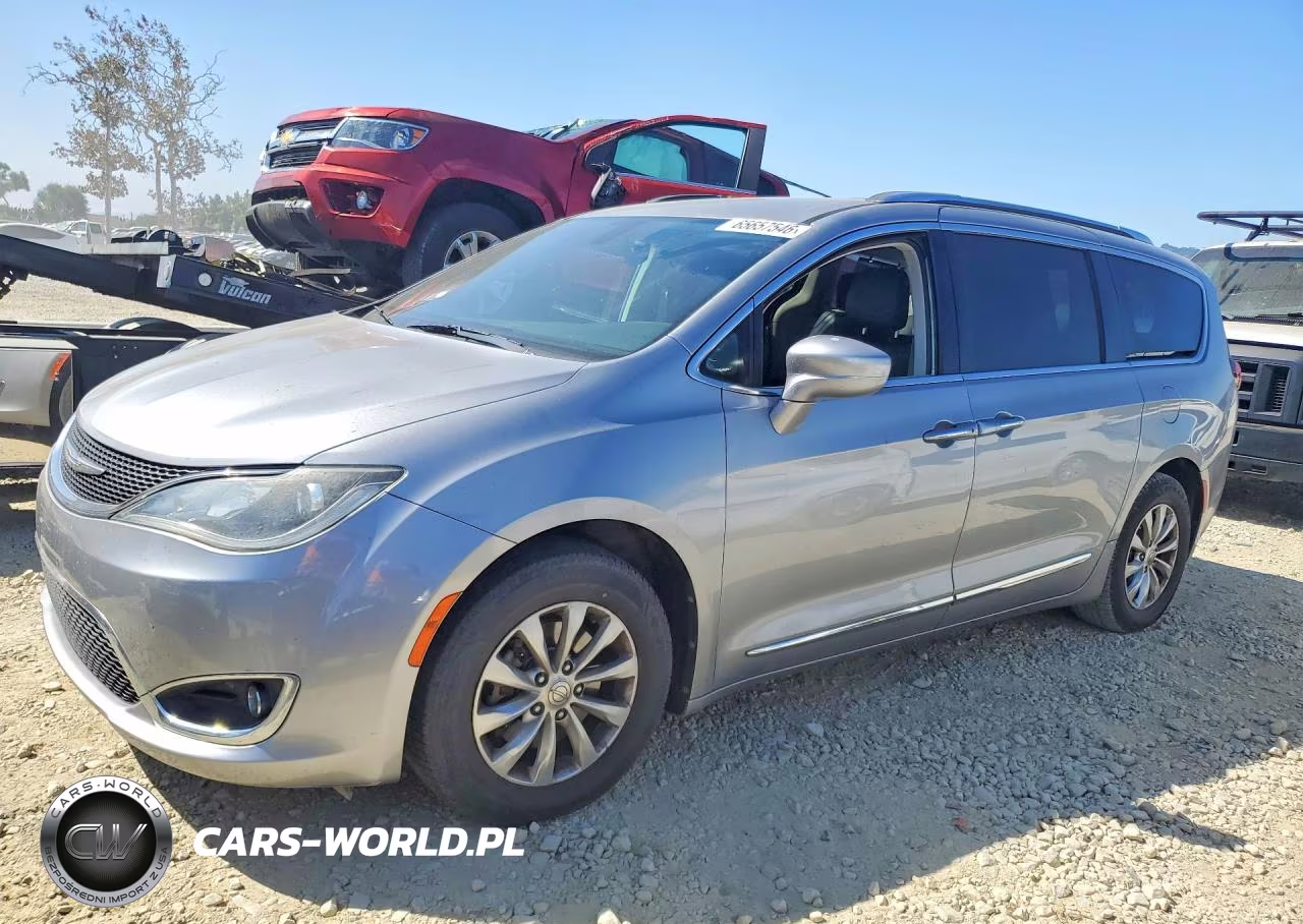 2018 Chrysler Pacifica Touring L – zdjęcie 1 z 13