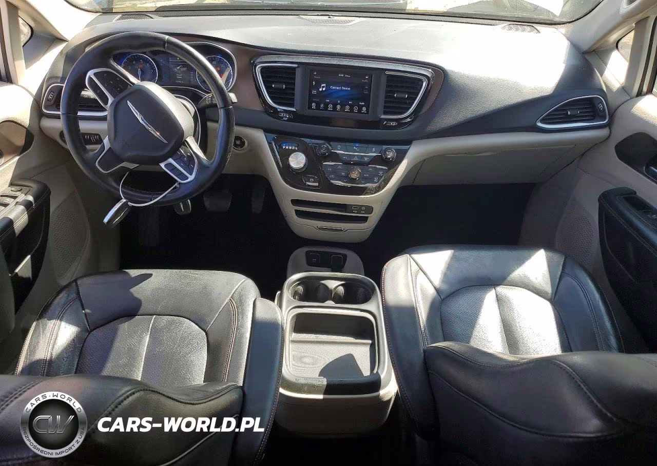 2018 Chrysler Pacifica Touring L VIN:2C4RC1BGXJR116280 - 8