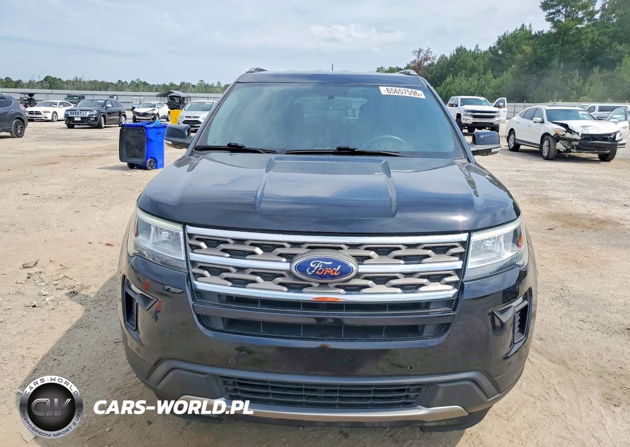 2018 Ford Explorer Xlt VIN:1FM5K7D85JGA30124 - 5