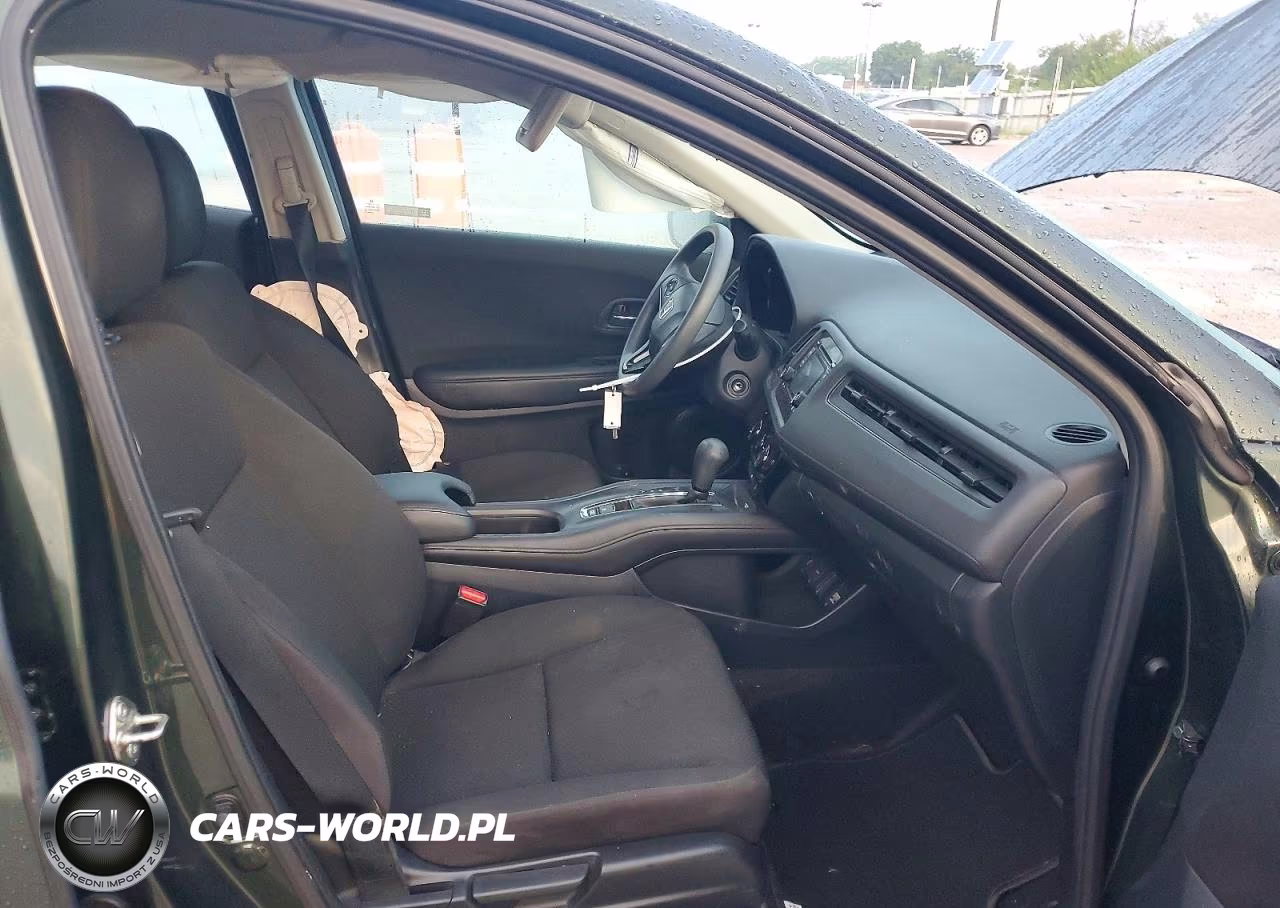 2018 Honda Hr-V Lx VIN:3CZRU6H3XJG721060 - 7