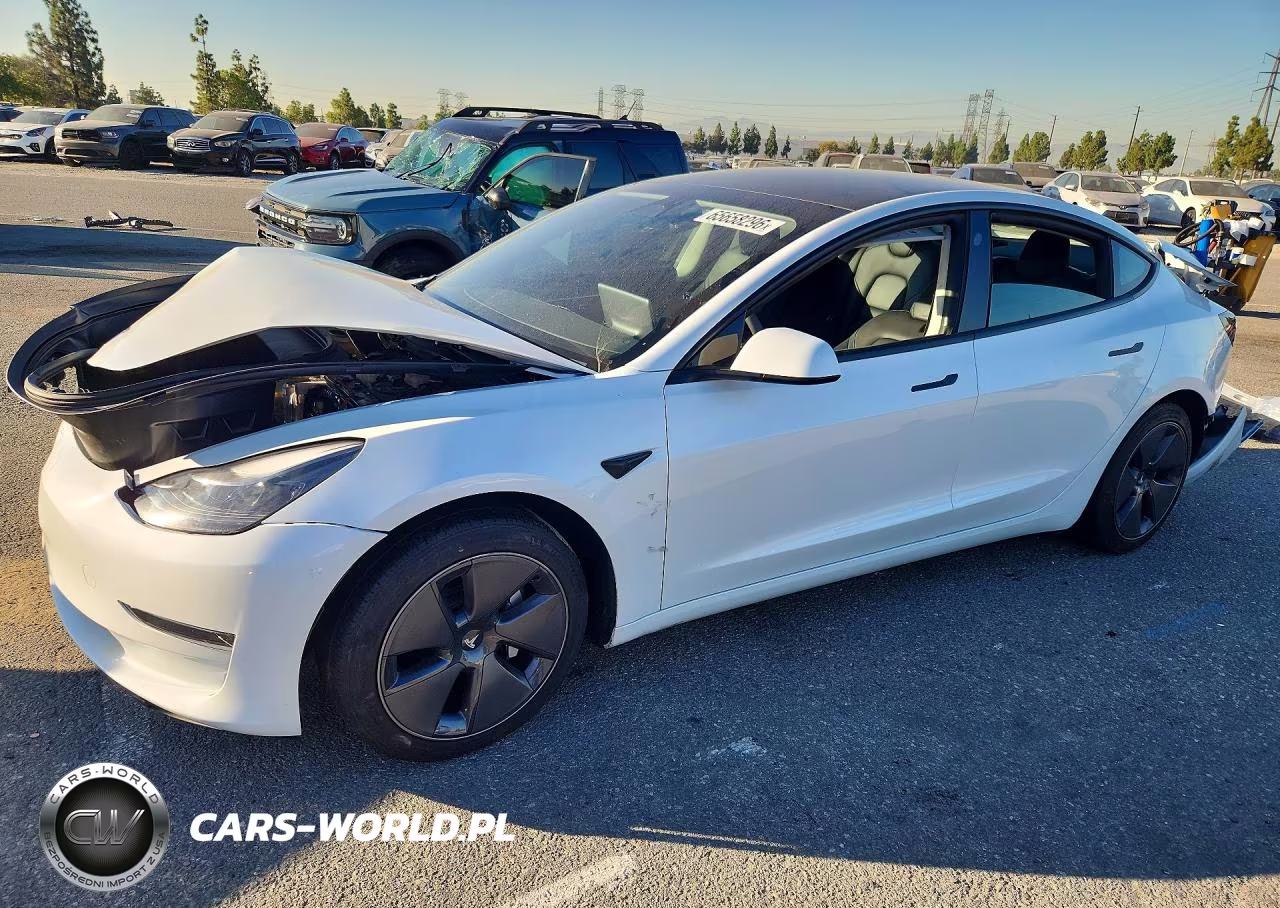 2023 Tesla Model 3 – zdjęcie 1 z 12
