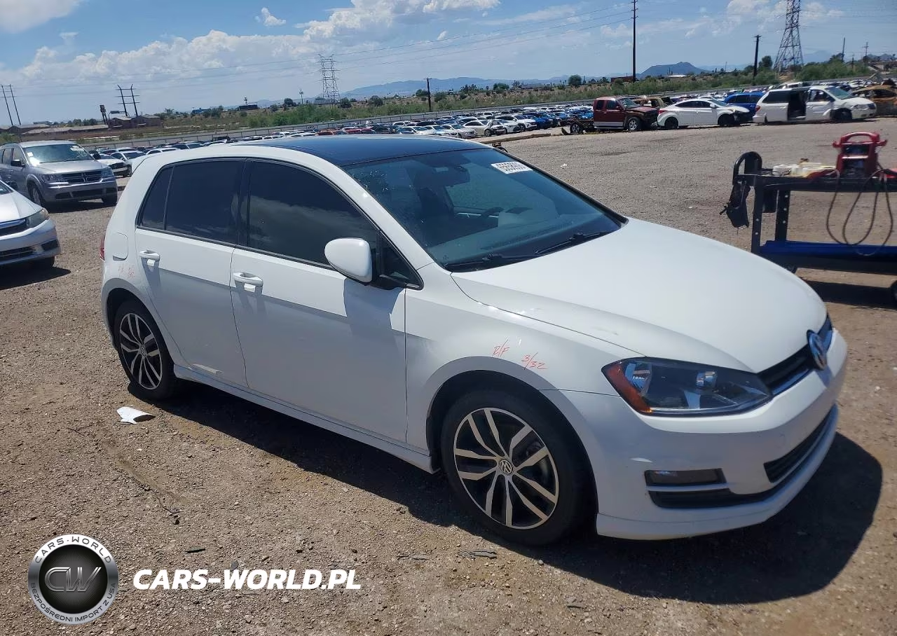 2015 Volkswagen Golf VIN:3VW217AU2FM005560 - 4