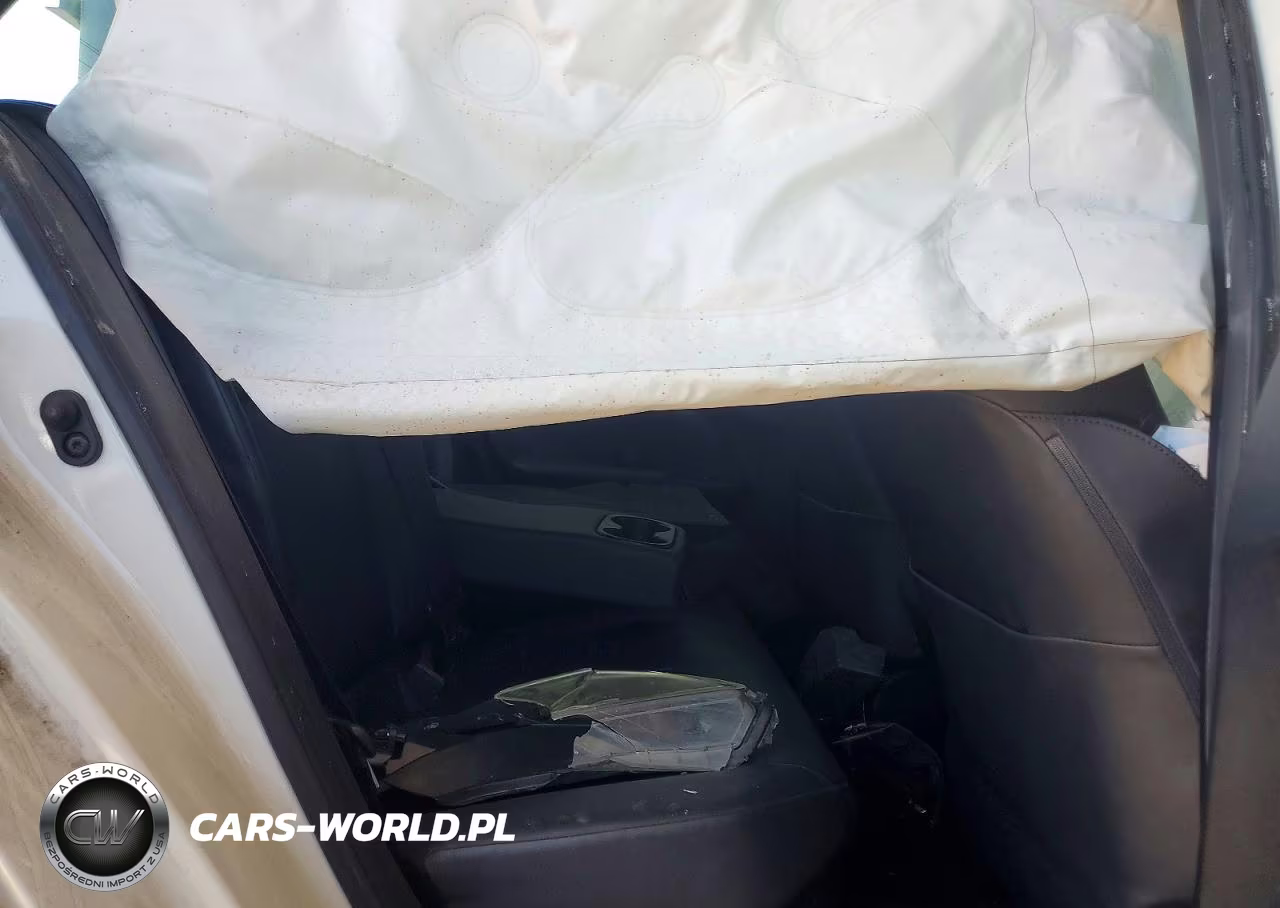 2016 Toyota Prius Four VIN:JTDKARFU3G3017419 - 10