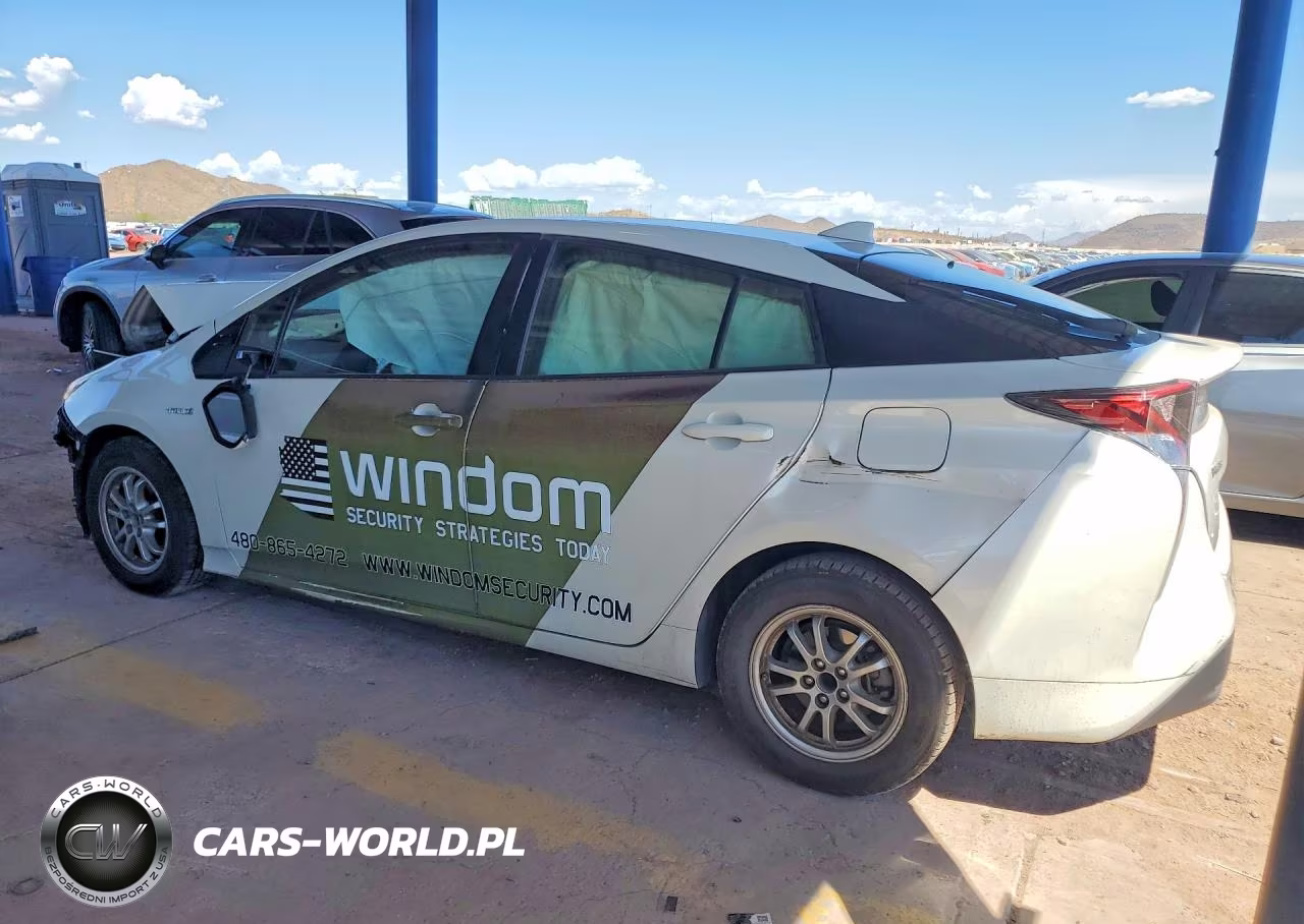 2016 Toyota Prius Four VIN:JTDKARFU3G3017419 - 2