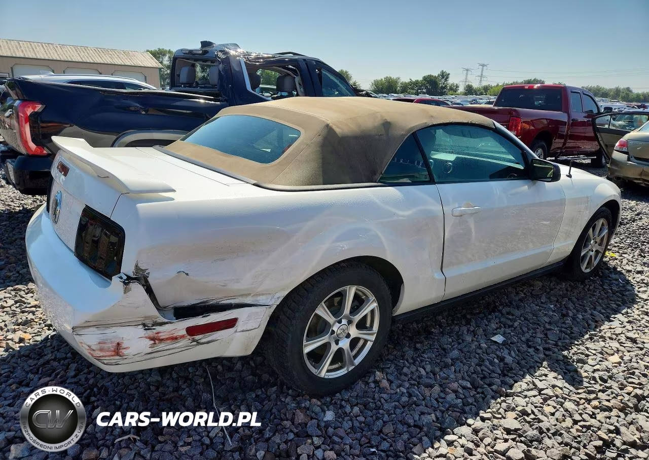 2007 Ford Mustang VIN:1ZVFT84N875270111 - 3