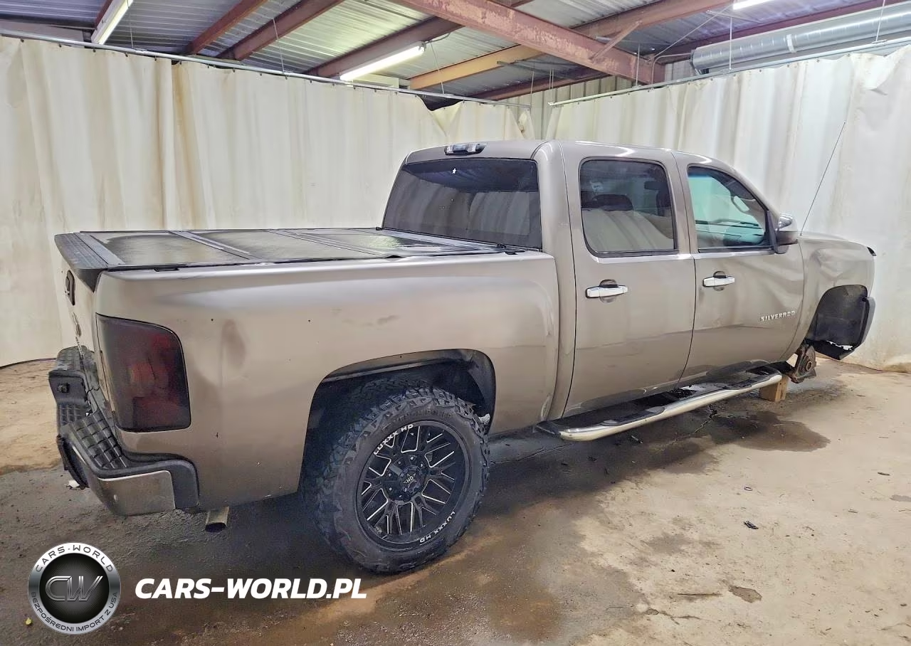 2013 Chevrolet Silverado C1500 VIN:3GCPCPEA2DG157806 - 3