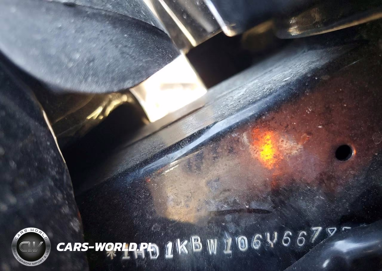 2006 Harley-Davidson Flhxi VIN:1HD1KBW106Y667895 - 8