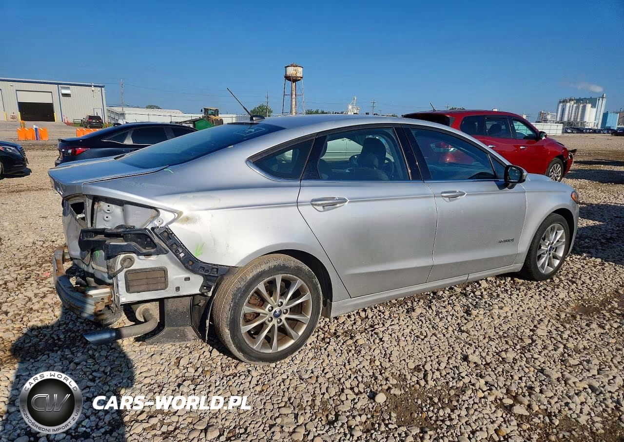 2017 Ford Fusion Se Hybrid VIN:3FA6P0LUXHR385931 - 3