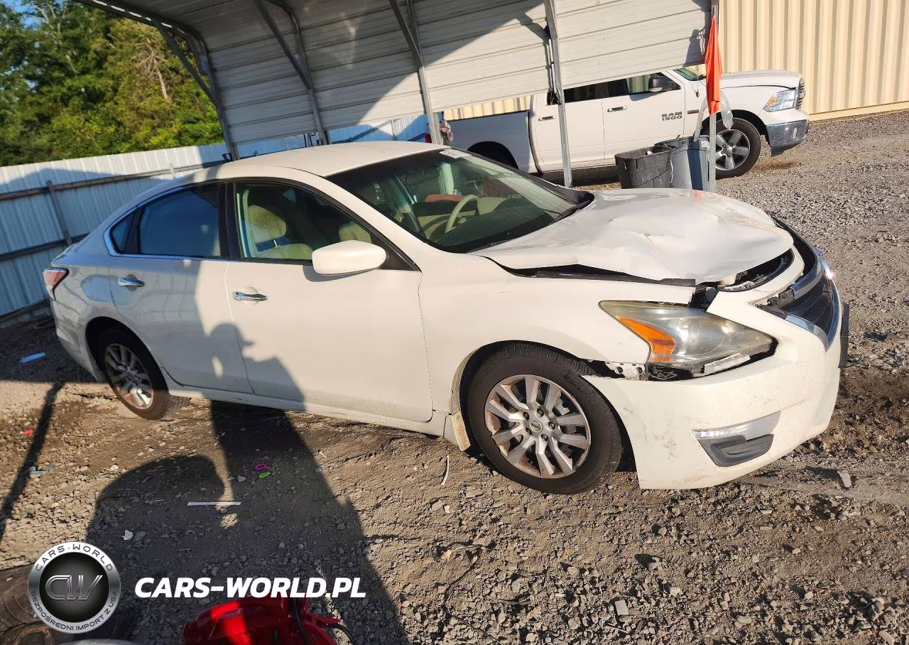 2015 Nissan Altima 2.5 S VIN:1N4AL3APXFC454746 - 4