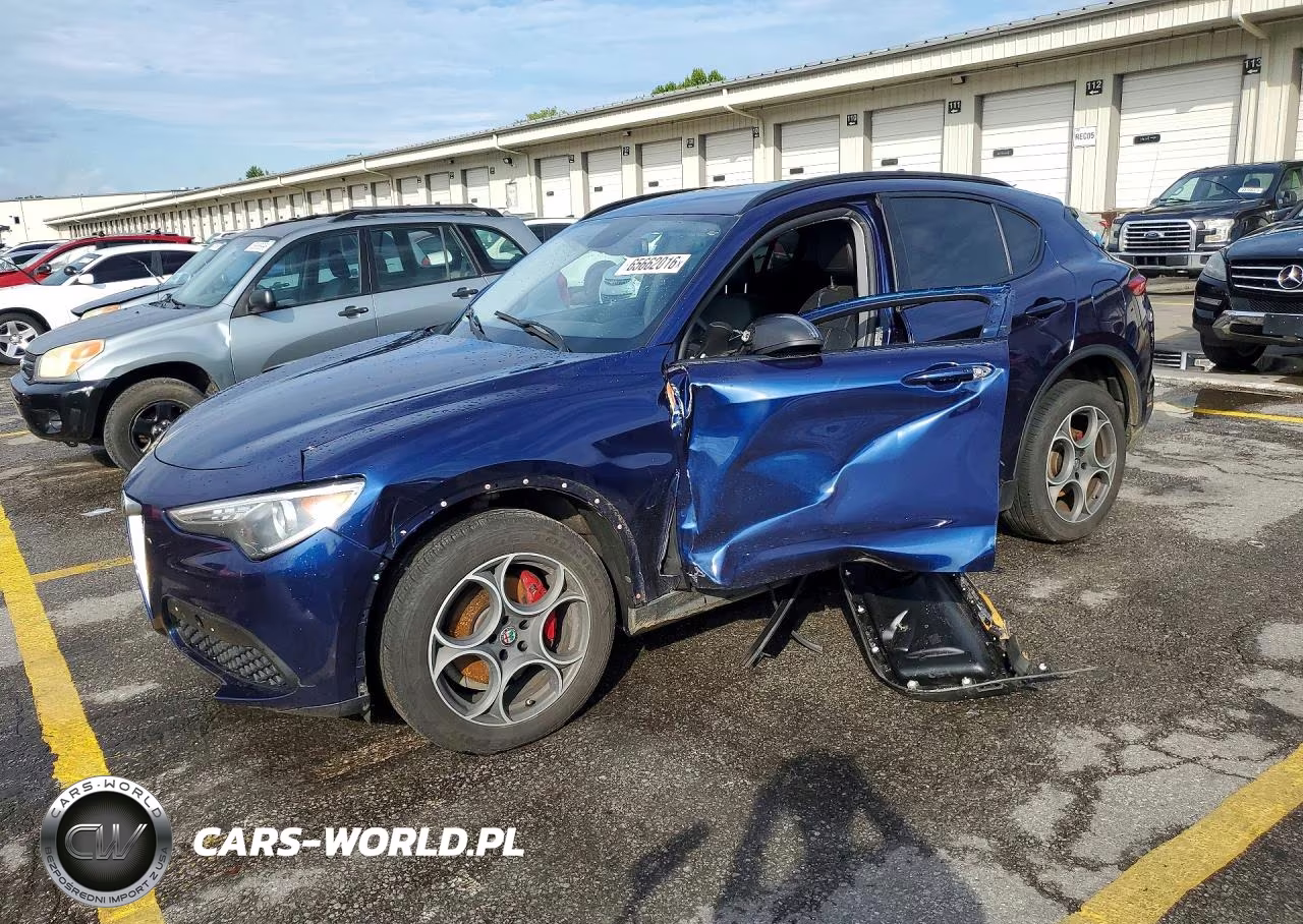 2018 Alfa Romeo Stelvio Sport – zdjęcie 1 z 14