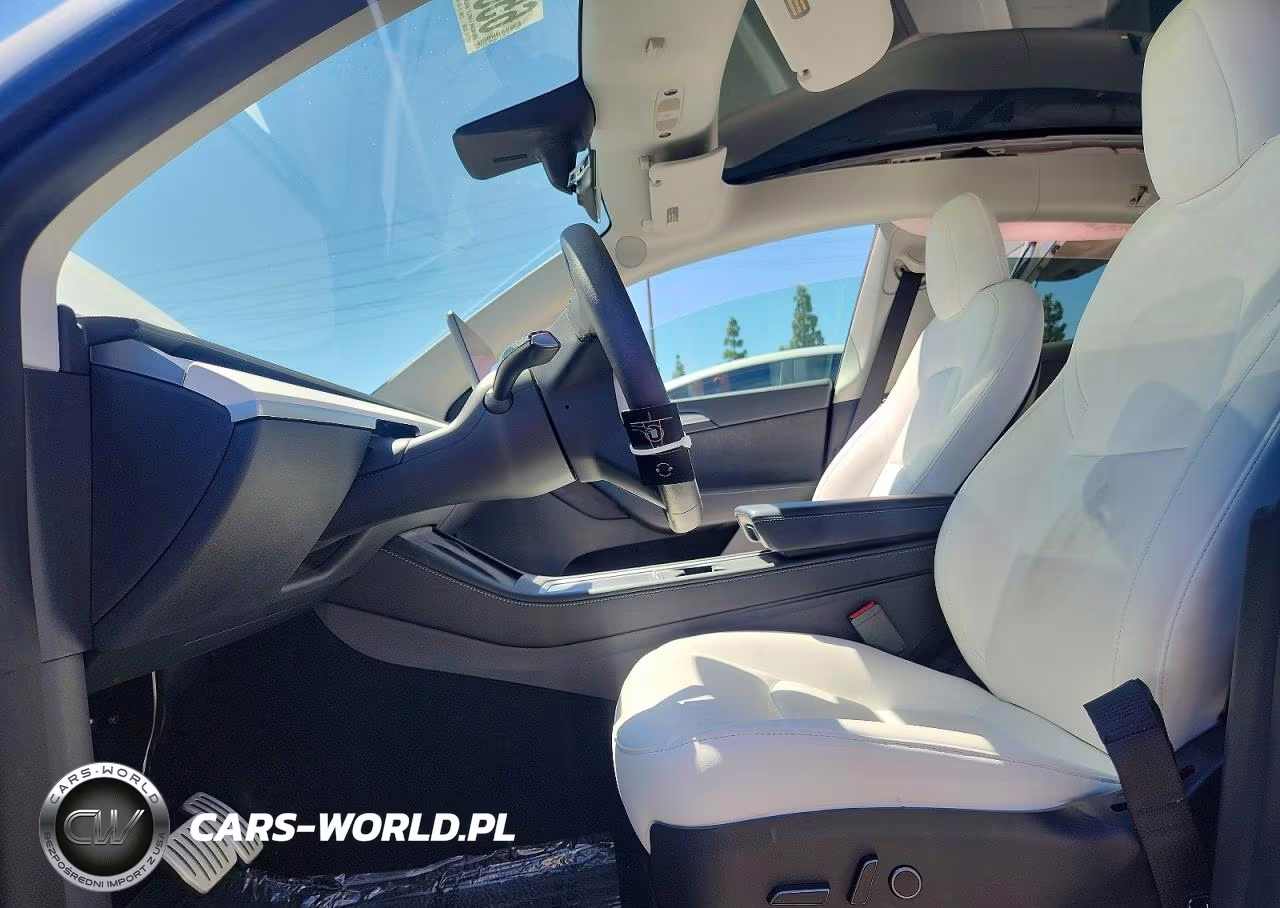 2022 Tesla Model Y VIN:7SAYGDEF8NF538346 - 7