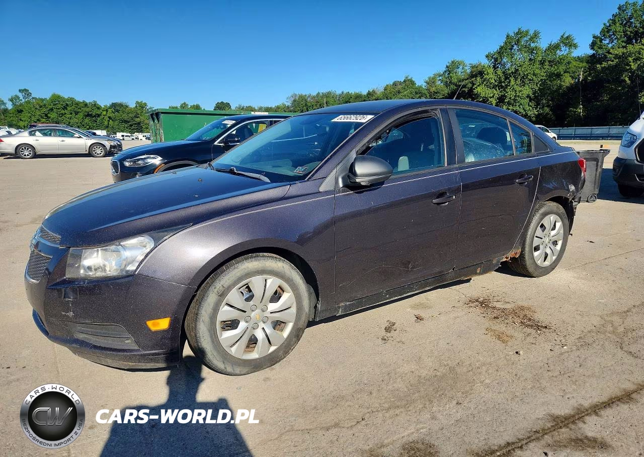 2014 Chevrolet Cruze Ls – zdjęcie 1 z 13