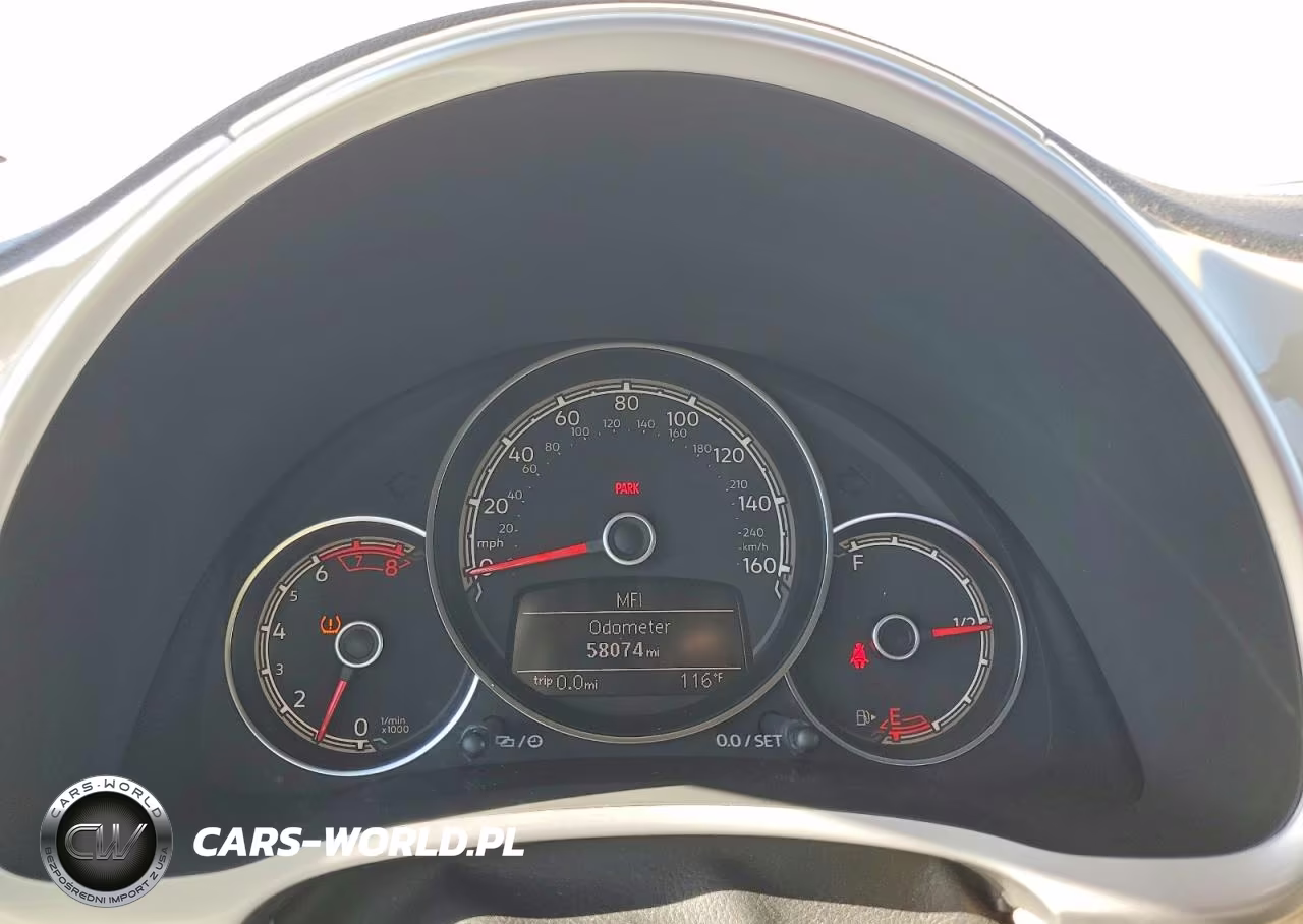 2019 Volkswagen Beetle S VIN:3VWFD7AT7KM703186 - 9