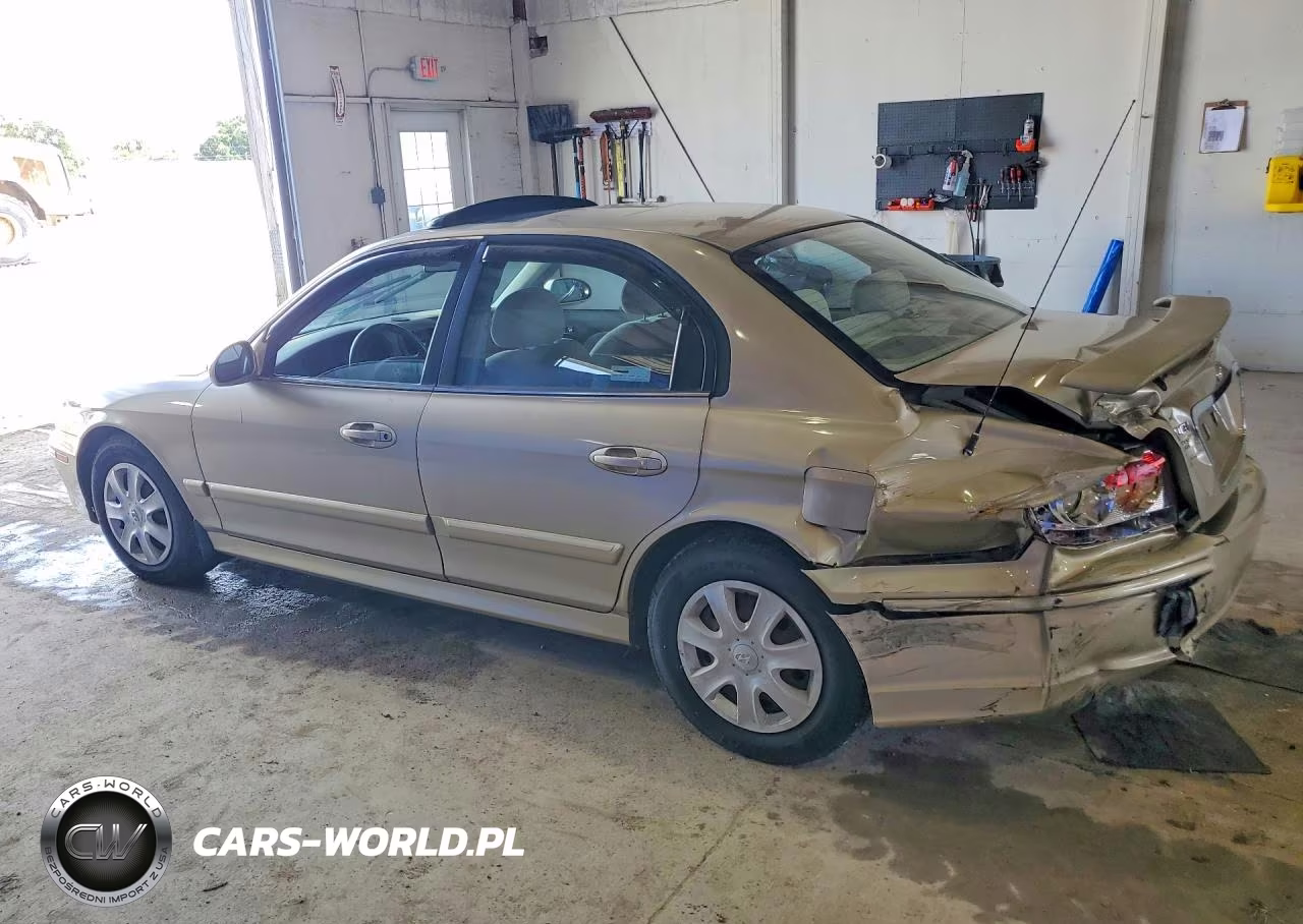 2003 Hyundai Sonata Base VIN:KMHWF25H33A826256 - 2