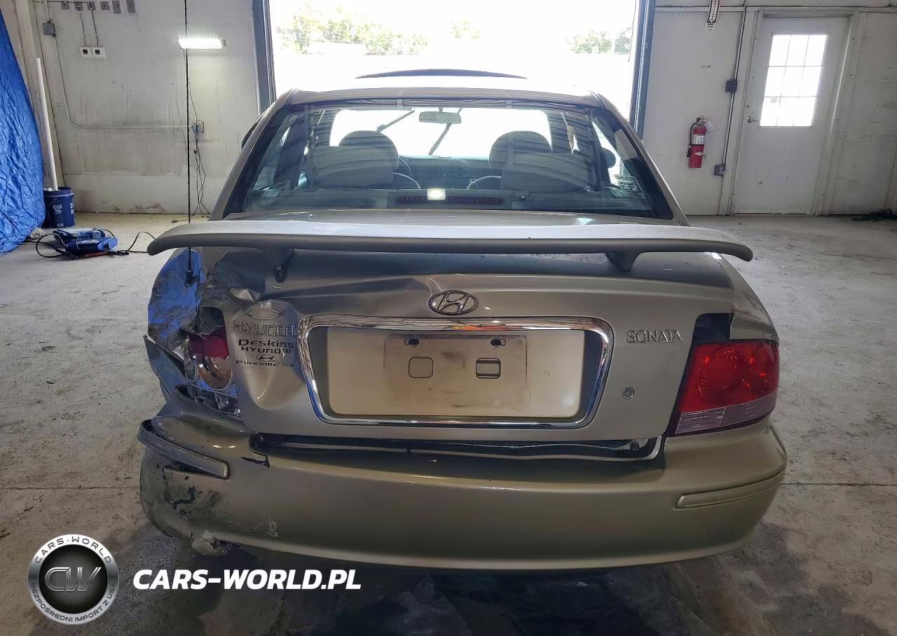 2003 Hyundai Sonata Base VIN:KMHWF25H33A826256 - 6