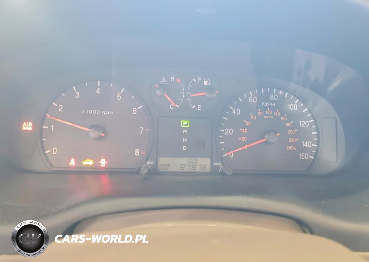 2003 Hyundai Sonata Base VIN:KMHWF25H33A826256 - 9