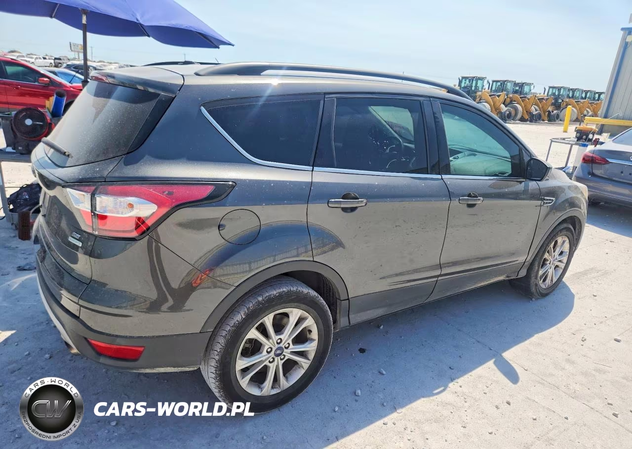 2018 Ford Escape Se VIN:1FMCU0GD4JUA96845 - 3
