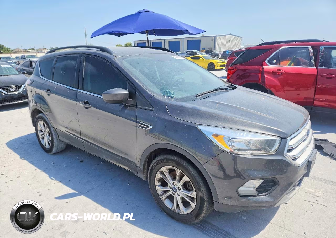 2018 Ford Escape Se VIN:1FMCU0GD4JUA96845 - 4