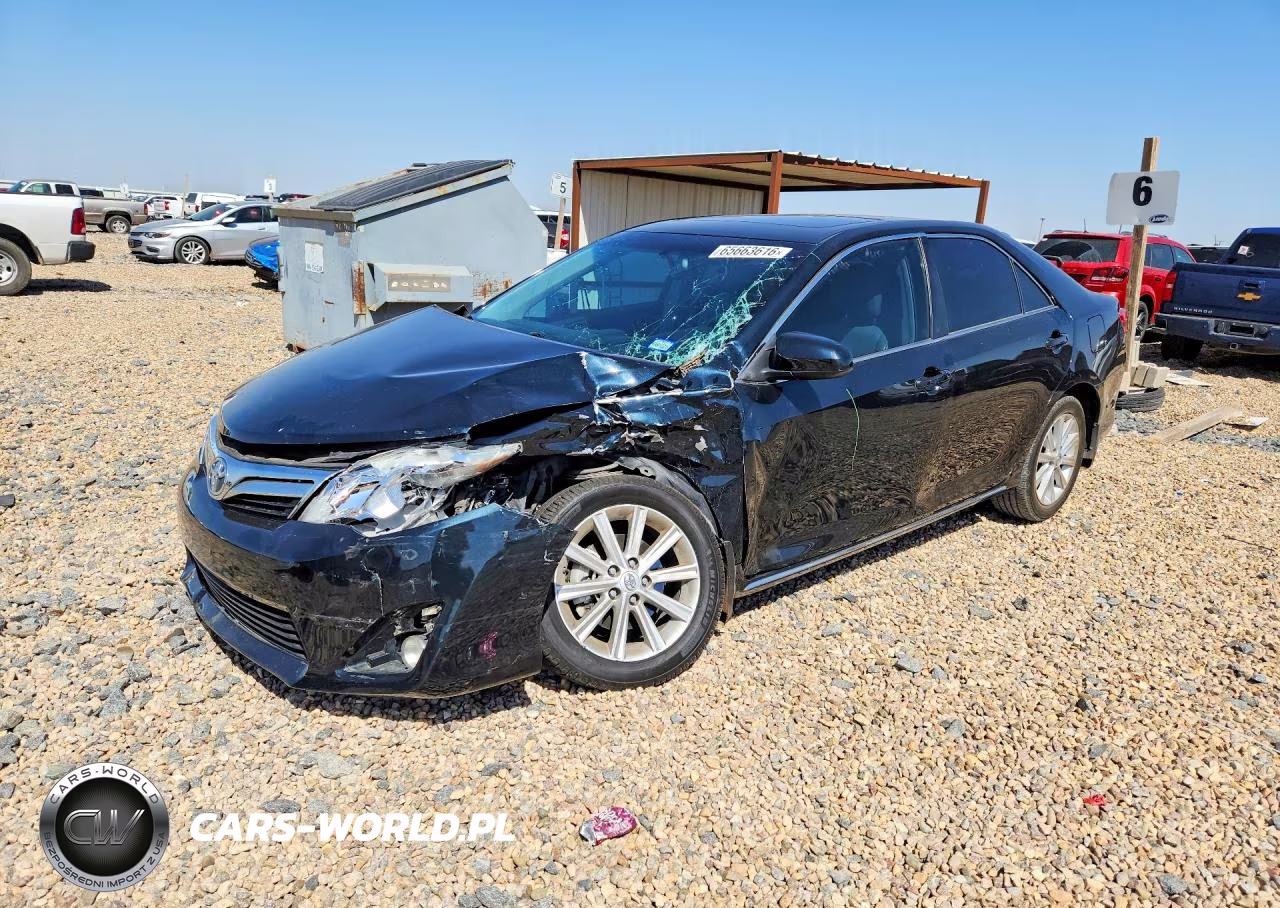 2014 Toyota Camry Xle – zdjęcie 1 z 12
