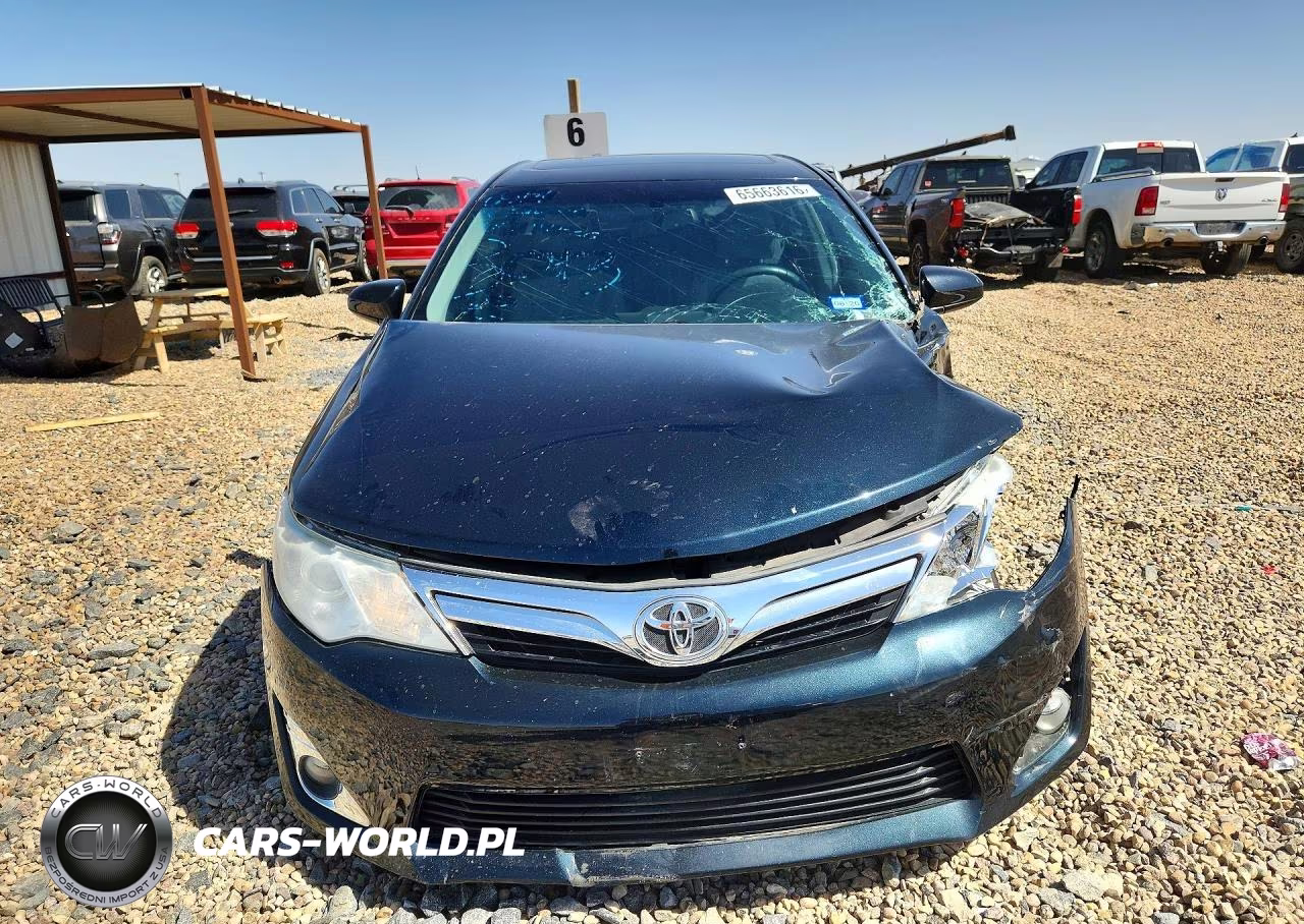 2014 Toyota Camry Xle VIN:4T4BF1FK8ER393043 - 5