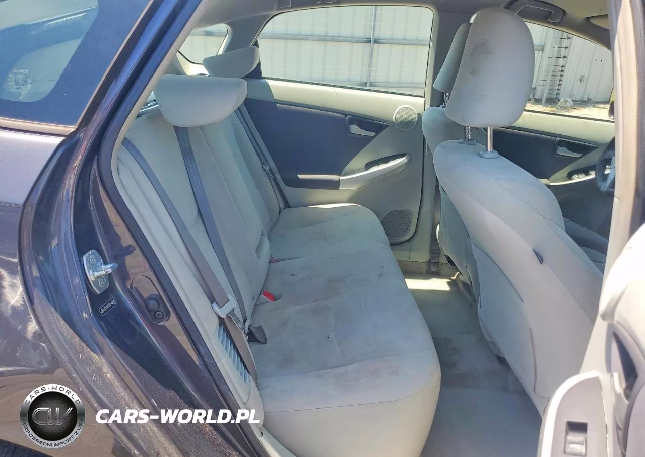 2011 Toyota Prius Three VIN:JTDKN3DU3B1436685 - 10