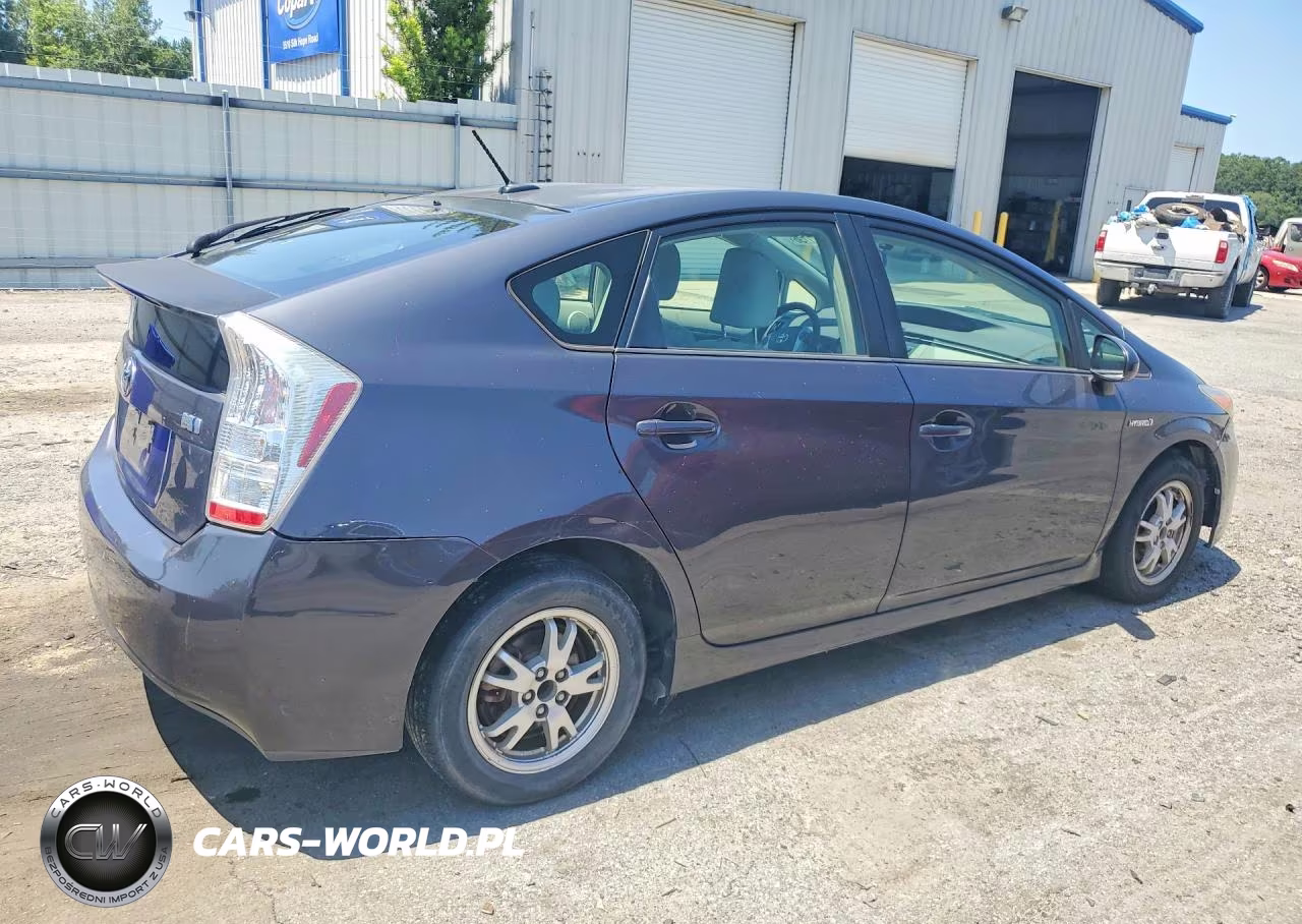 2011 Toyota Prius Three VIN:JTDKN3DU3B1436685 - 3
