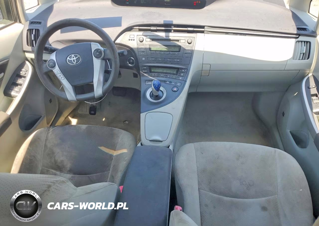 2011 Toyota Prius Three VIN:JTDKN3DU3B1436685 - 8