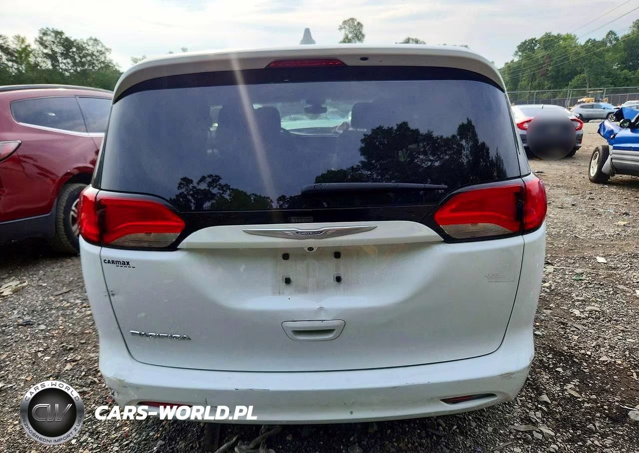 2017 Chrysler Pacifica Lx VIN:2C4RC1CG0HR560650 - 6