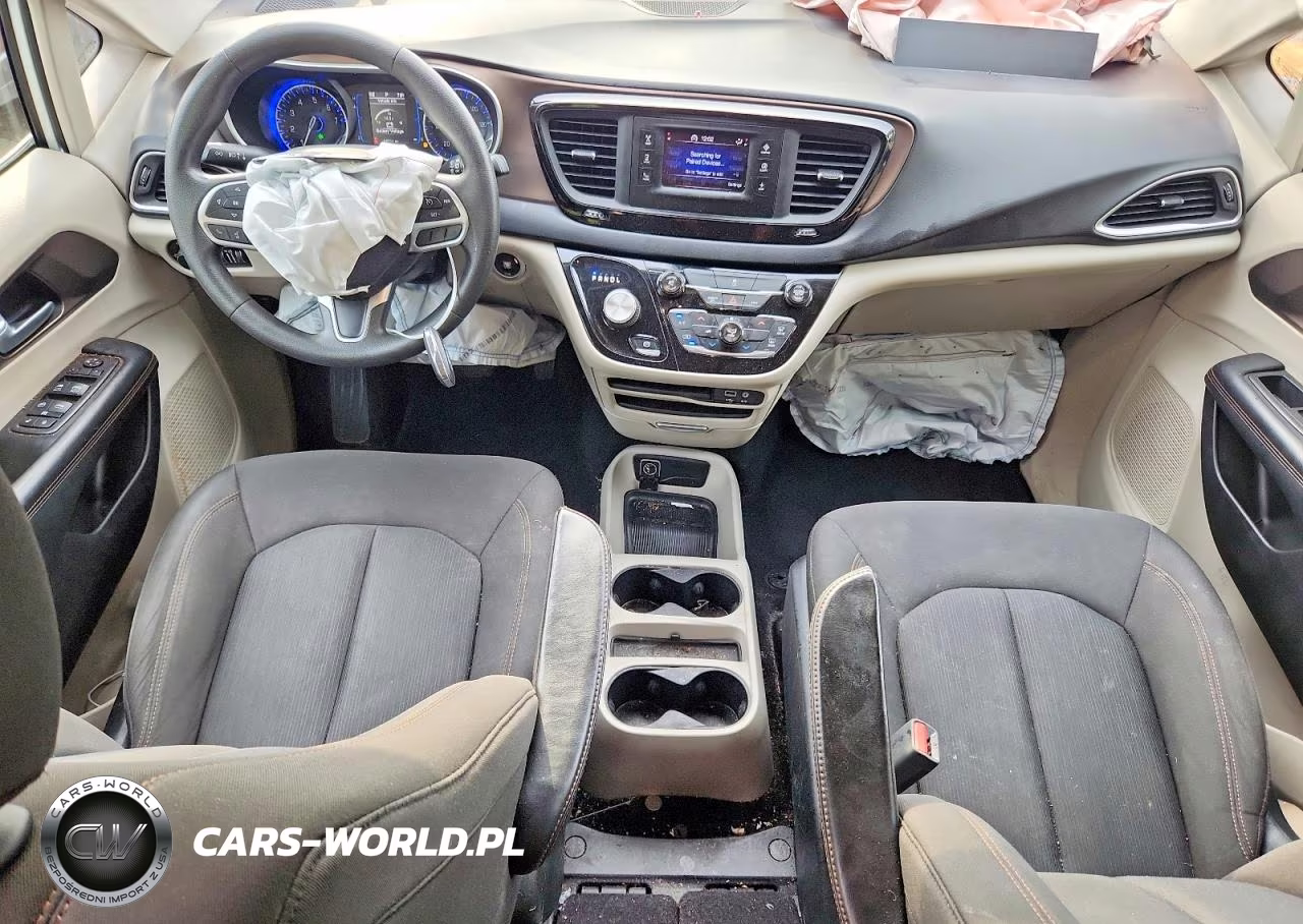 2017 Chrysler Pacifica Lx VIN:2C4RC1CG0HR560650 - 8