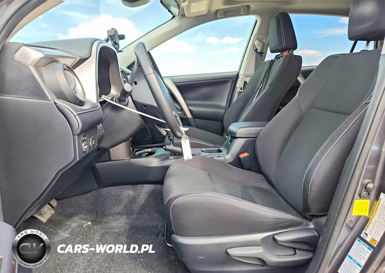 2018 Toyota Rav4 Xle VIN:JTMRFREV6JJ720297 - 7