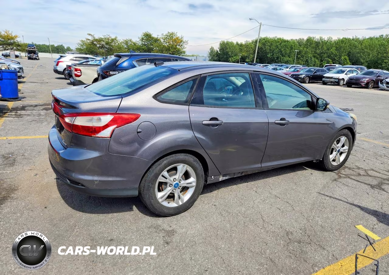 2013 Ford Focus Se VIN:1FADP3F28DL292465 - 3