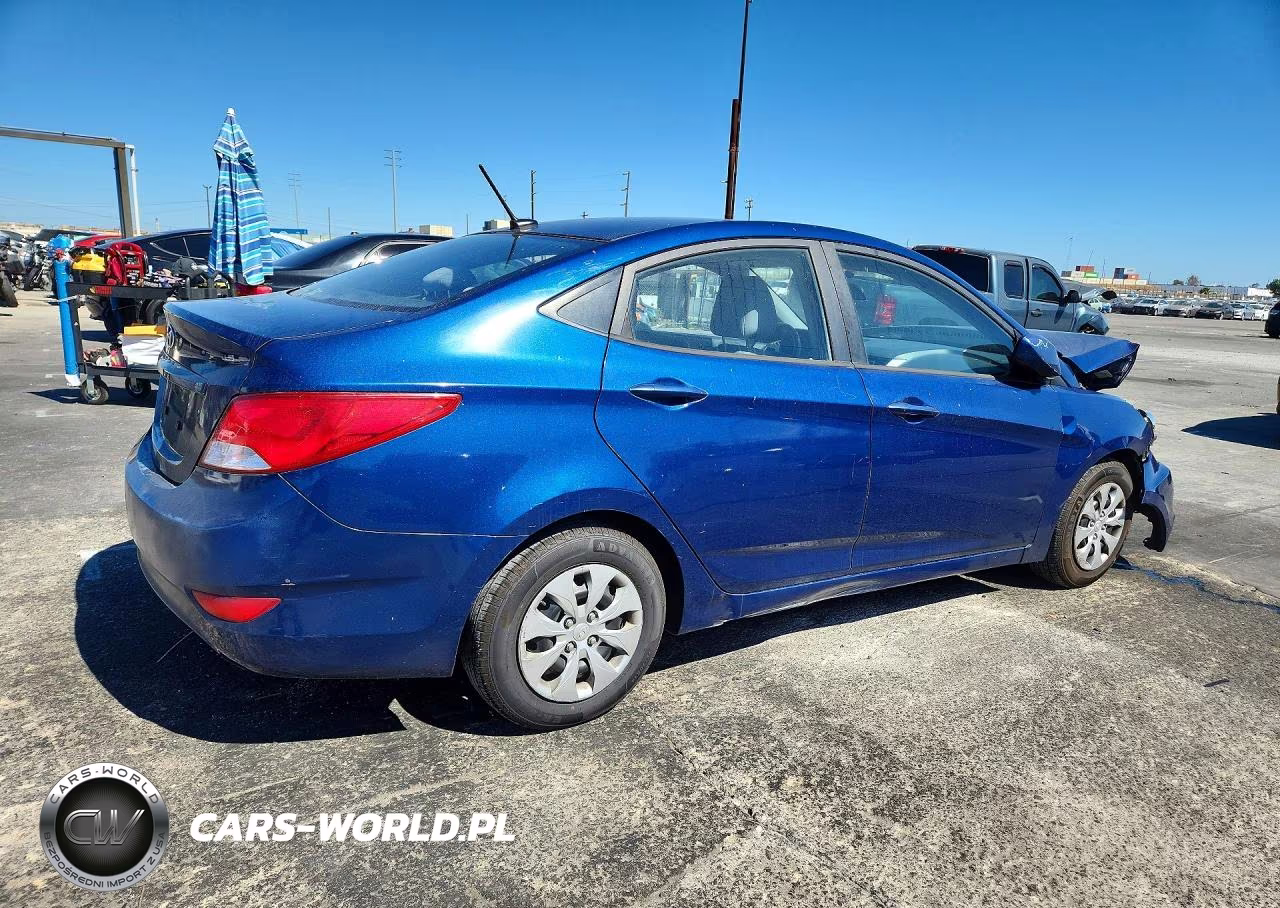 2015 Hyundai Accent Gls VIN:KMHCT4AE7FU929492 - 3