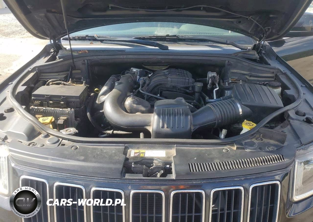 2015 Jeep Grand Cherokee Laredo VIN:1C4RJEAG6FC901314 - 12