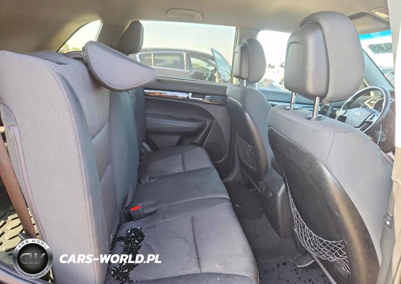 2012 Kia Sorento Lx VIN:5XYKT3A14CG246363 - 10