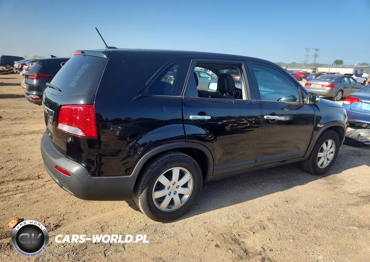2012 Kia Sorento Lx VIN:5XYKT3A14CG246363 - 3