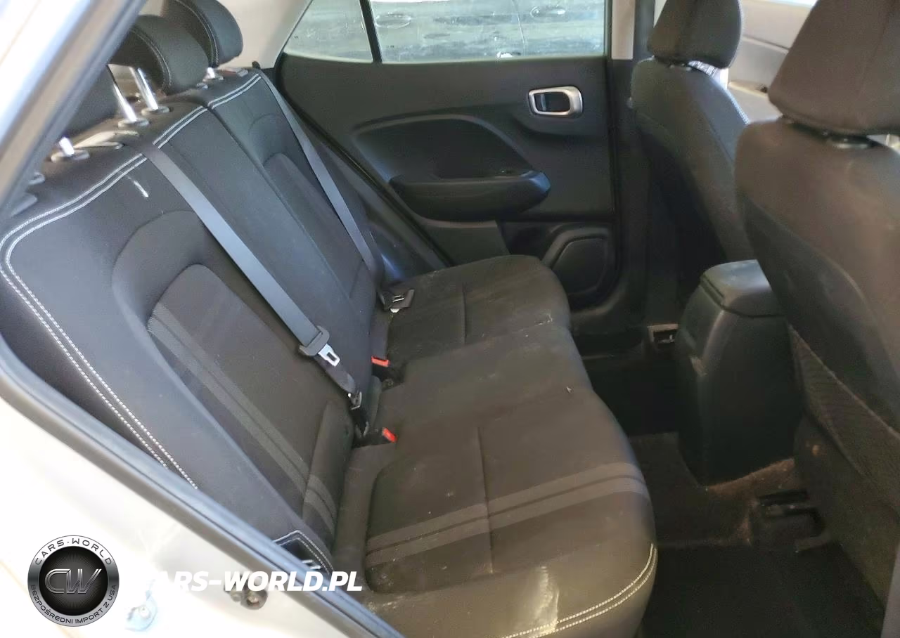 2020 Hyundai Venue Sel VIN:KMHRC8A33LU024792 - 11