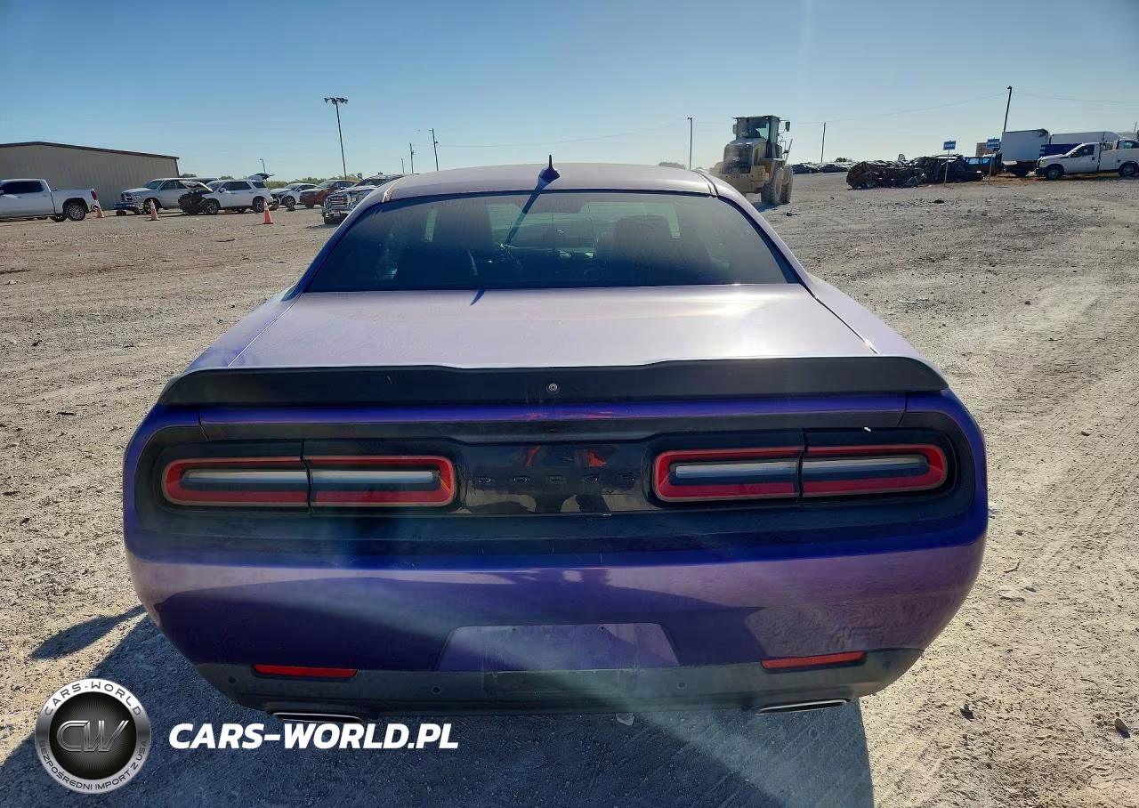 2019 Dodge Challenger Sxt VIN:2C3CDZAGXKH632542 - 6
