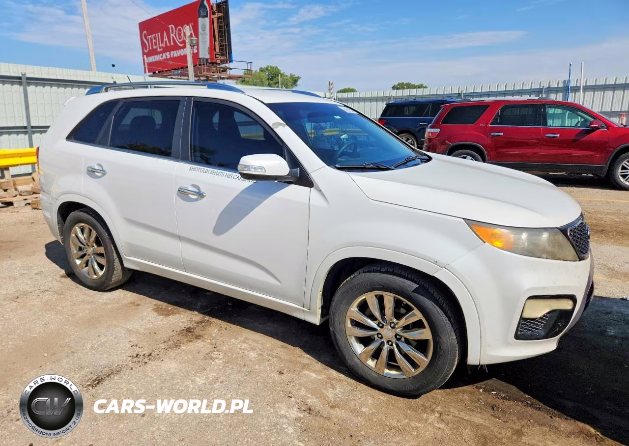 2011 Kia Sorento Sx VIN:5XYKW4A25BG109906 - 4