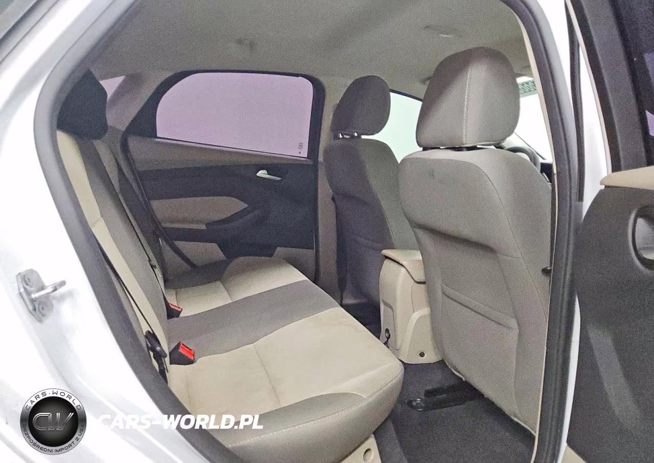2013 Ford Focus Se VIN:1FADP3F26DL195281 - 10