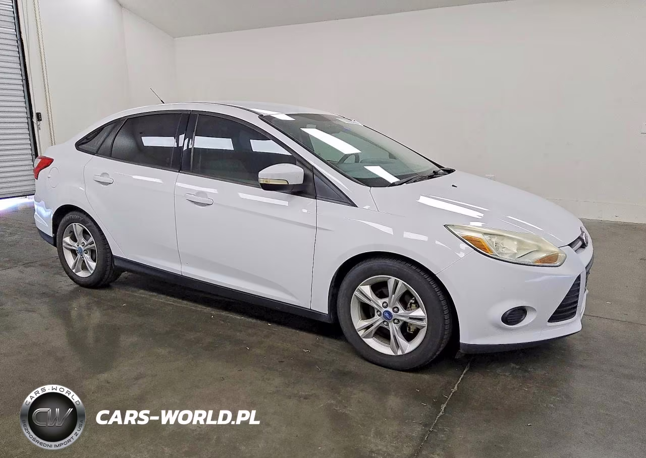 2013 Ford Focus Se VIN:1FADP3F26DL195281 - 4