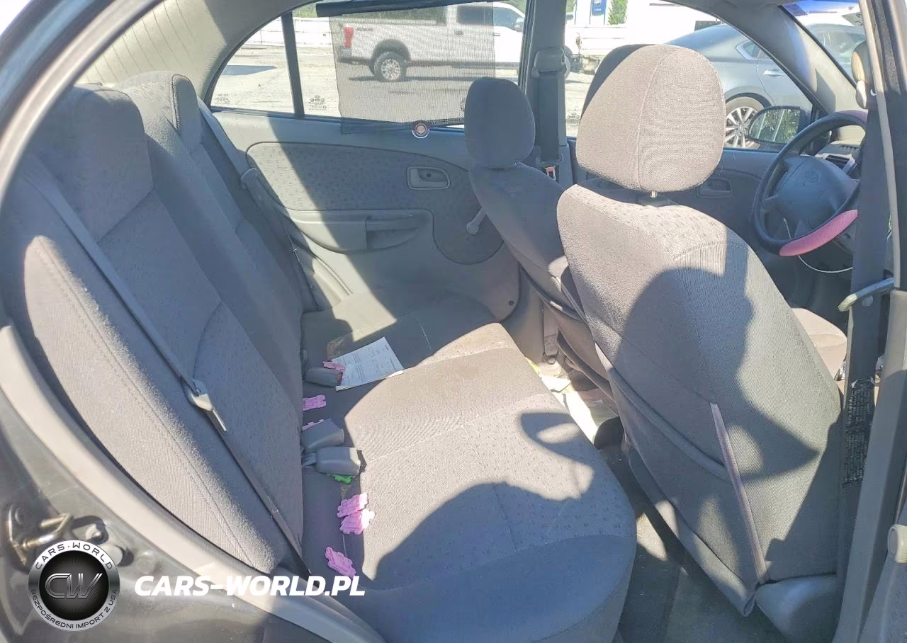 2003 Kia Rio Base VIN:KNADC125X36211504 - 10
