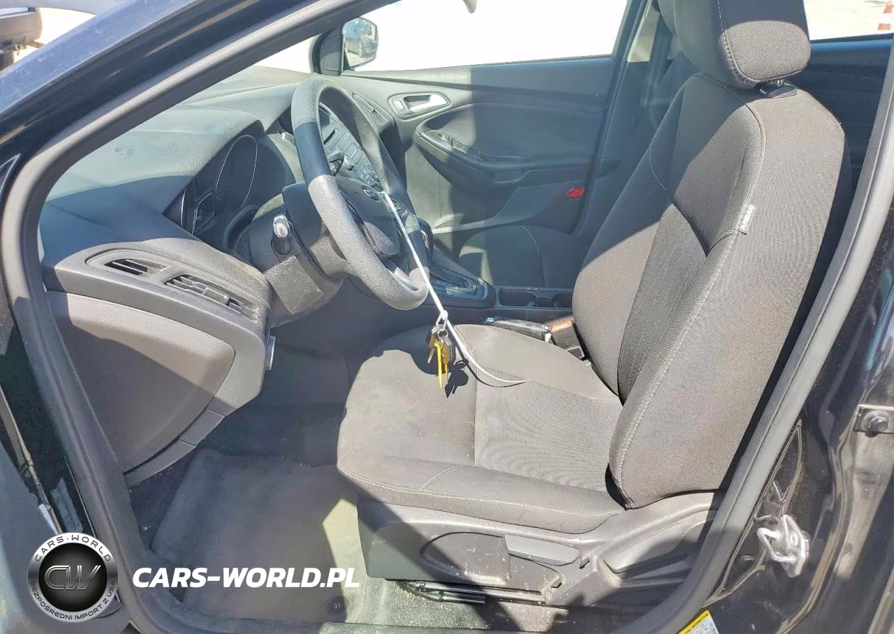 2017 Ford Focus Se VIN:1FADP3K2XHL216483 - 7
