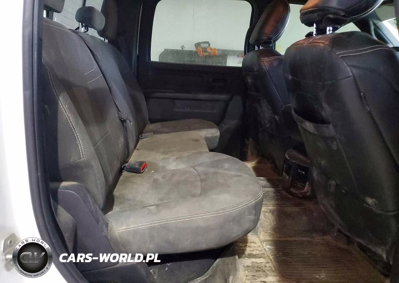 2023 Ram 2500 Tradesman VIN:3C6UR5HLXPG659977 - 10