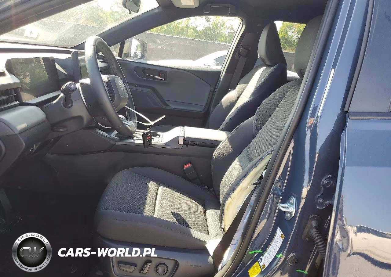 2026 Toyota Rav4 Plug-In Hybrid Se VIN:JTM7ERAVXTJ002724 - 7