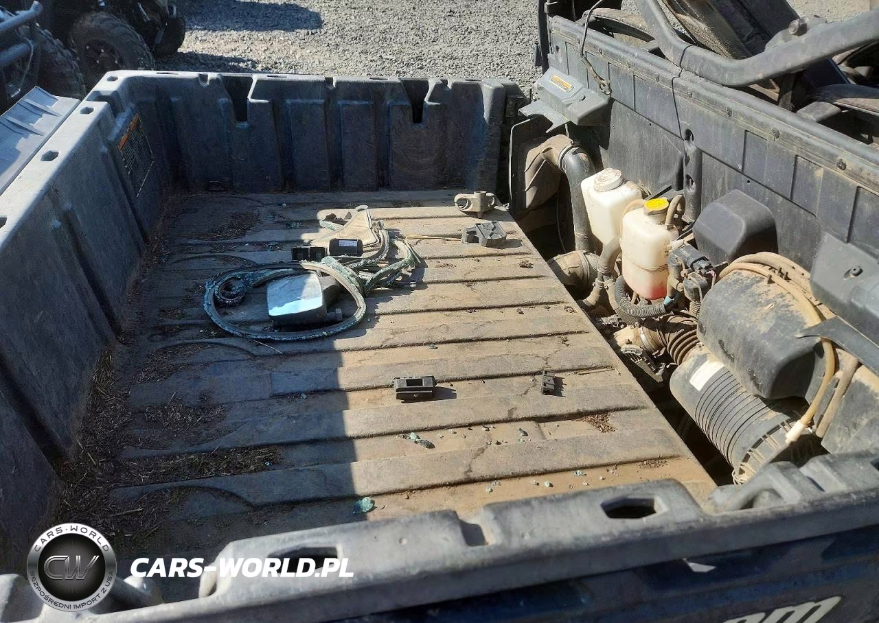2022 Can-Am Defender Utility Vehicle VIN:3JBUGAP45NK000363 - 6