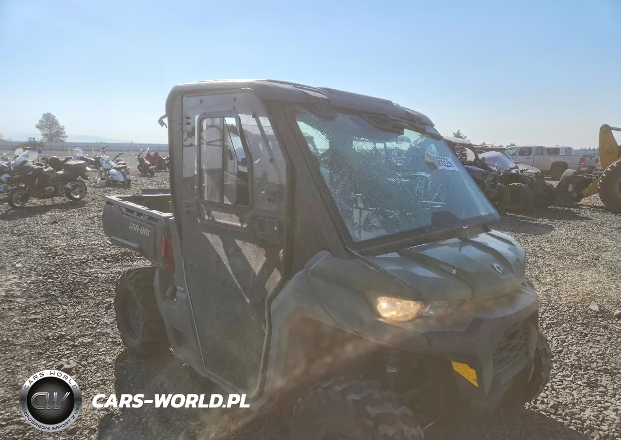 2022 Can-Am Defender Utility Vehicle VIN:3JBUGAP45NK000363 - 9